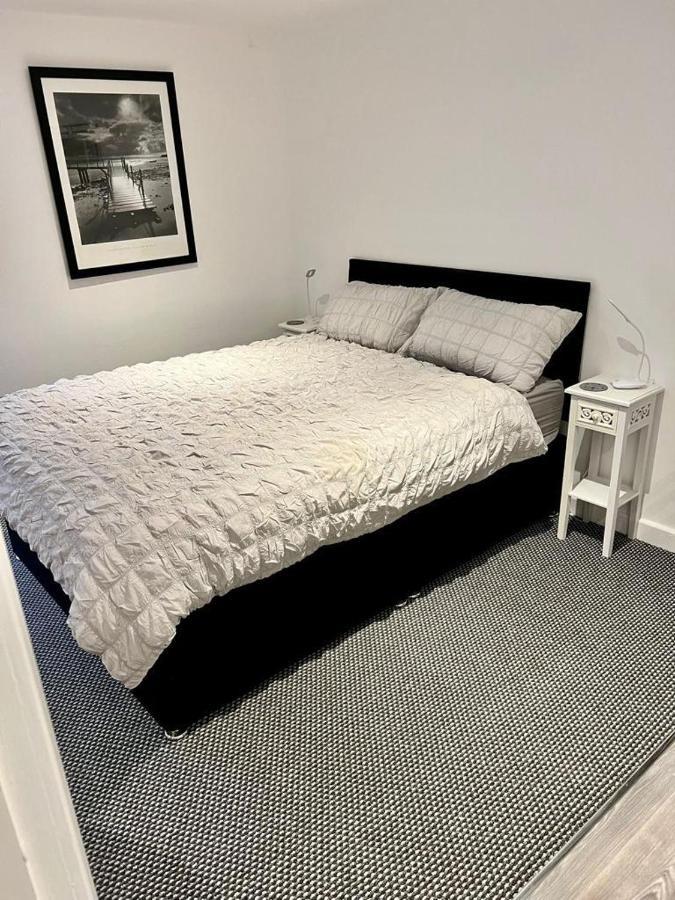 Basement Studio By The Bay Hotel Morecambe Ngoại thất bức ảnh